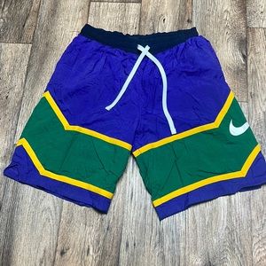 Men’s large nike shorts